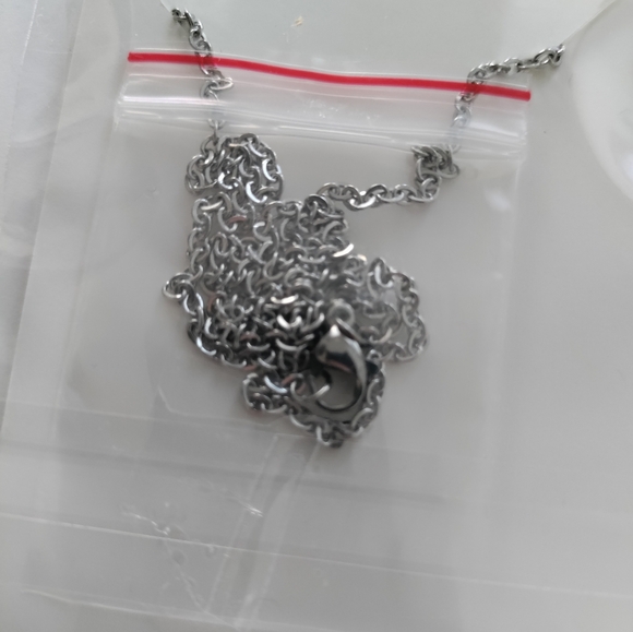 New Michael Myers Necklace - Picture 3 of 3